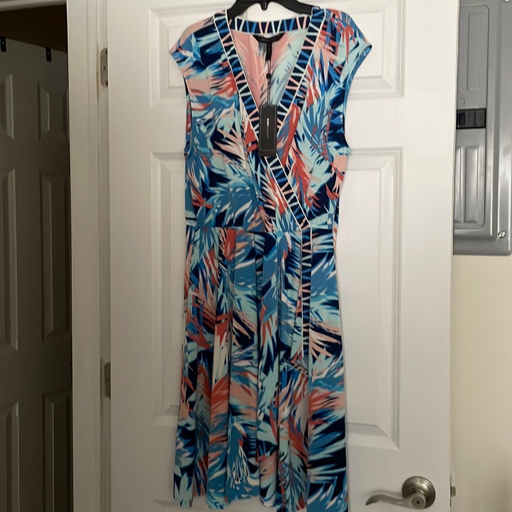 BCBG Max Azaria NWT Carmelle floral dress size Large